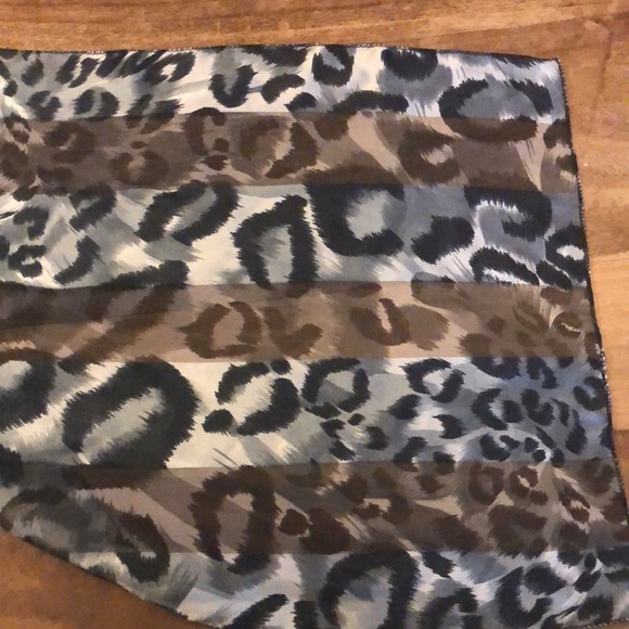 Léopard strip sheer shimmering long scarf. Black, silver & grey - Picture 3 of 3